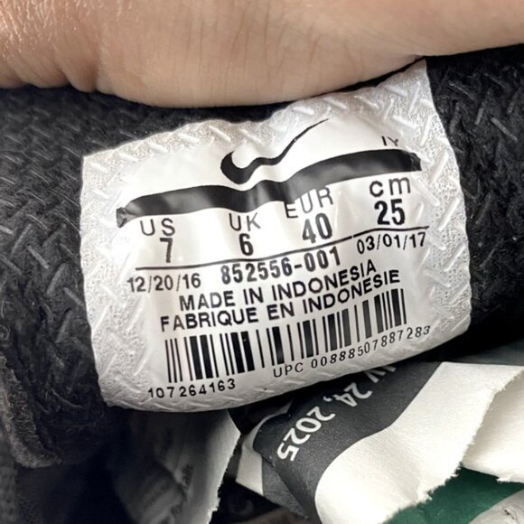 Nike Hypervenom Black W Silver Swoosh Soccer Cleats 7 - Picture 6 of 14